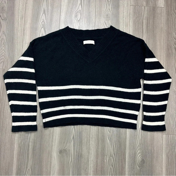 Abercrombie Merino Wool Blend Black and White Striped Sweater - Picture 1 of 3